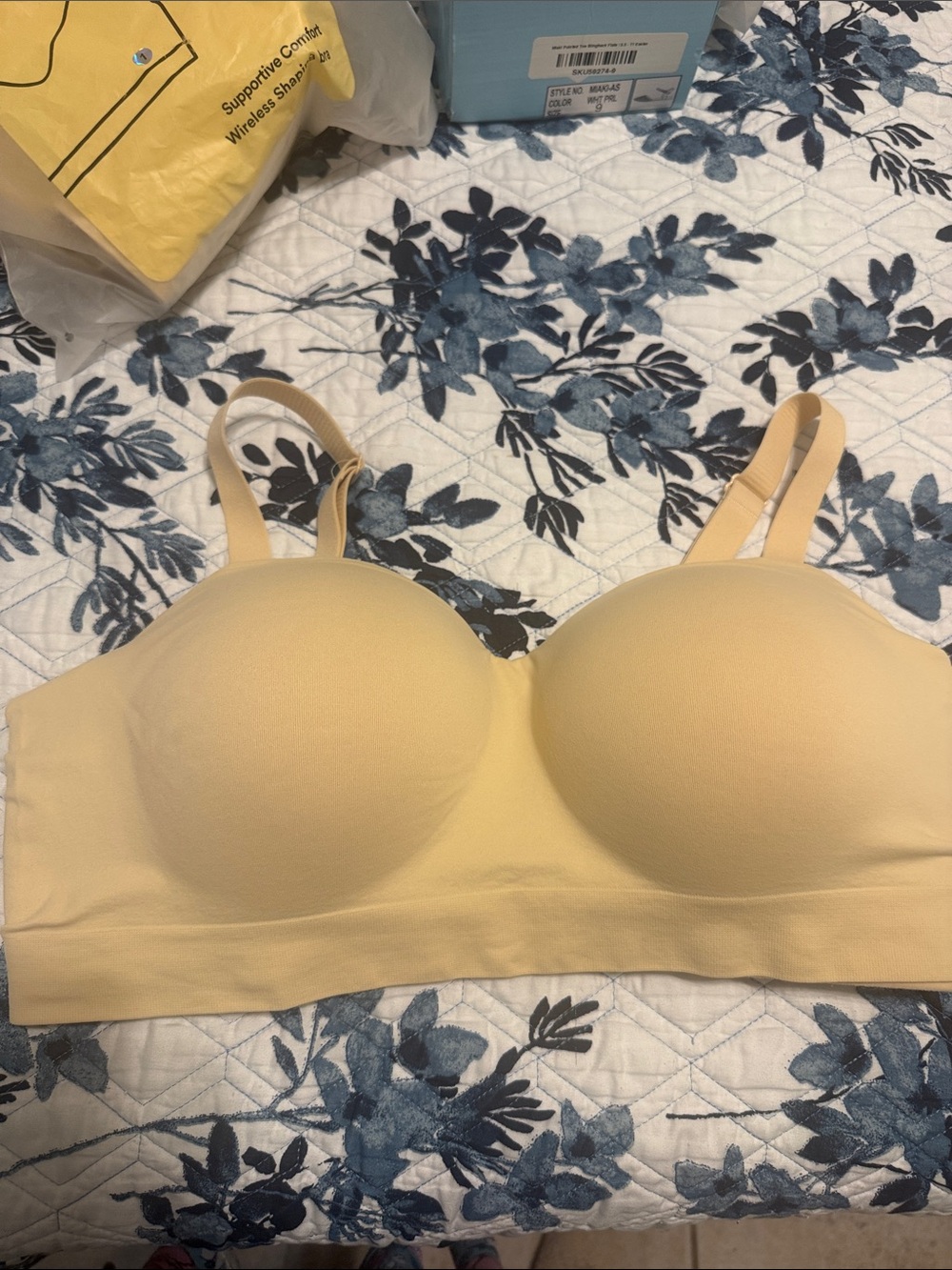 Seamless Padded Wireless Bra — Nude/Beige